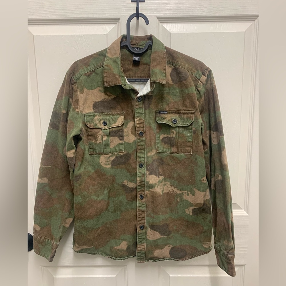 Boys US sz XL 14y Volcom Camouflage Button-Up long sleeve 100% cotton